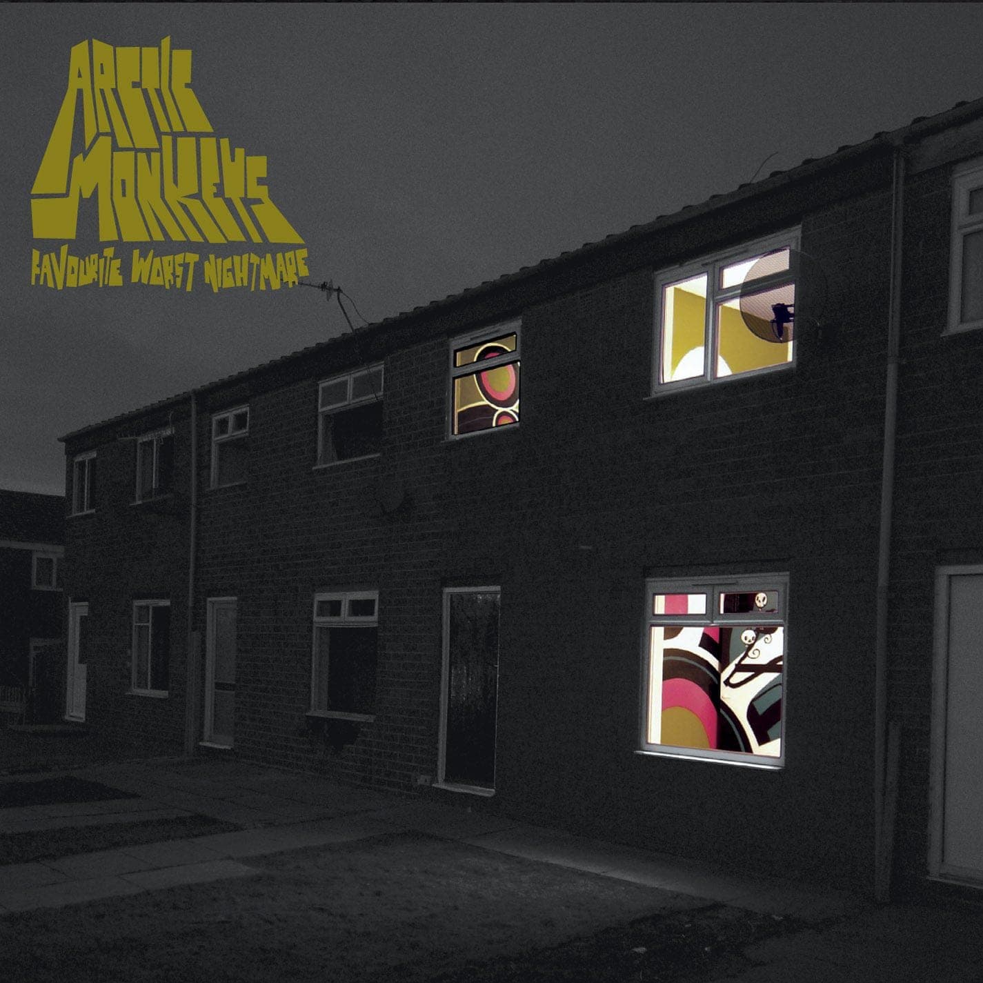 Capa de Favourite Worst Nightmare [Disco de Vinil]
